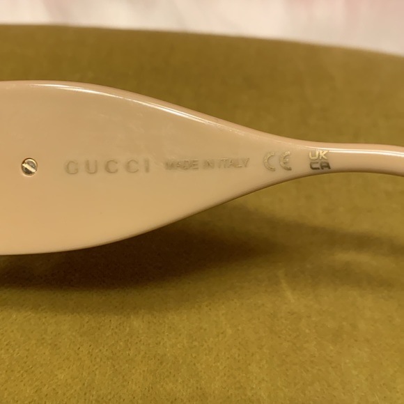 New Gucci oversized Frame Sunglasses - Picture 6 of 13